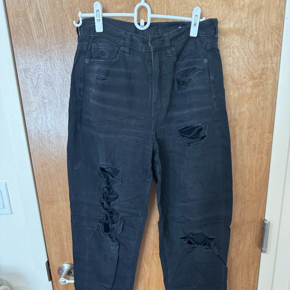 AE Black Distressed Relaxed Denim Mom Jeans